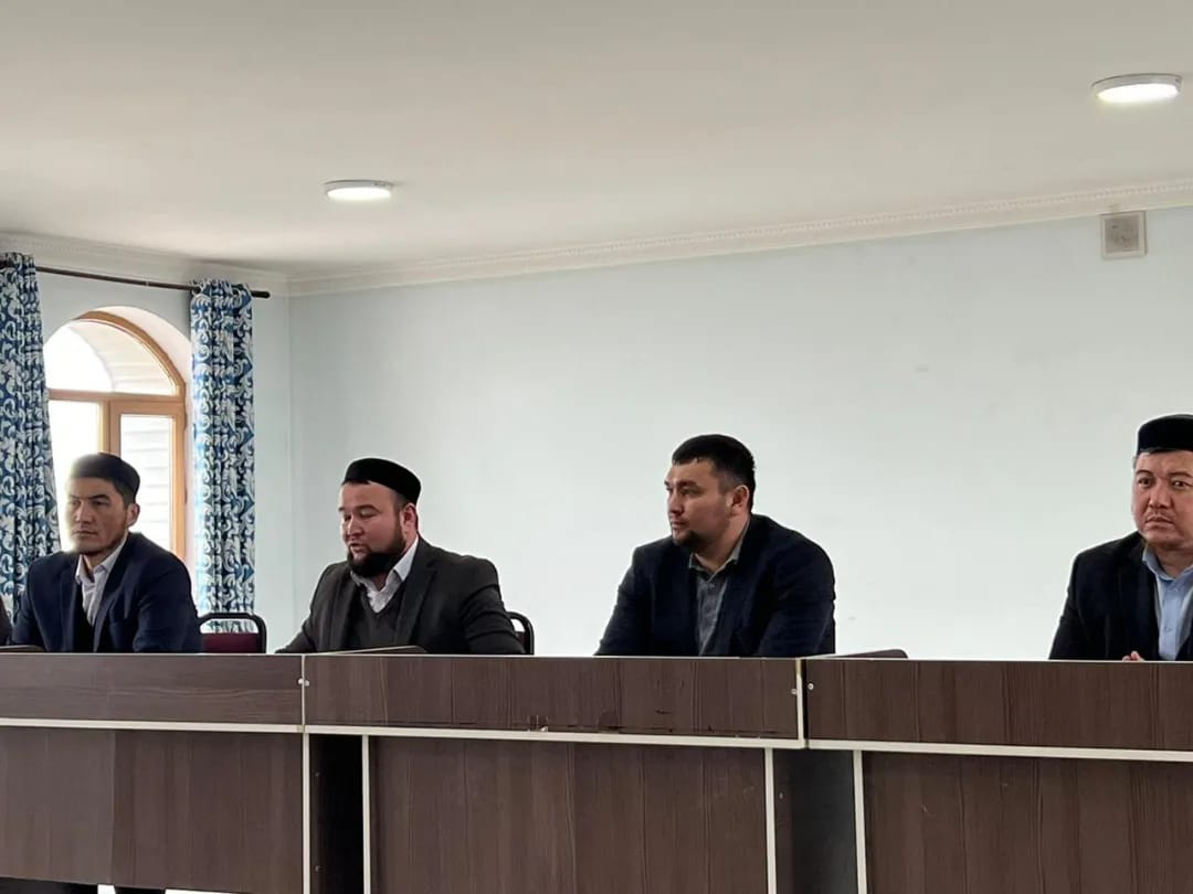 Колледж  директоры Д.Сманов ұстаз жиналыс өткізді. post thumbnail image